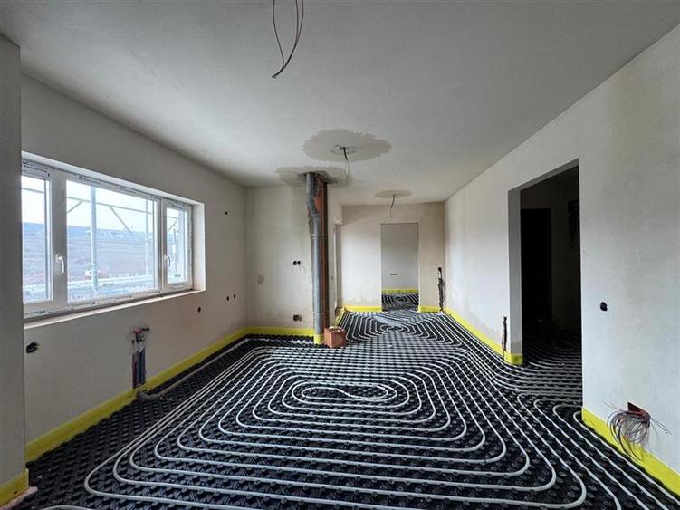 Apartament cu 2 camere semidecomandat în Iris