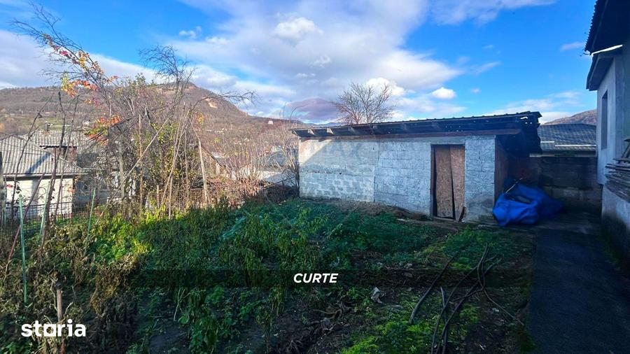 Casă cu 2 camere cu Teren 197 Mp în Central