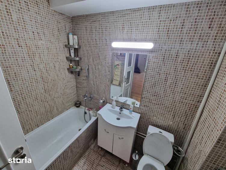Apartament cu 2 camere decomandat, mobilat în Sud
