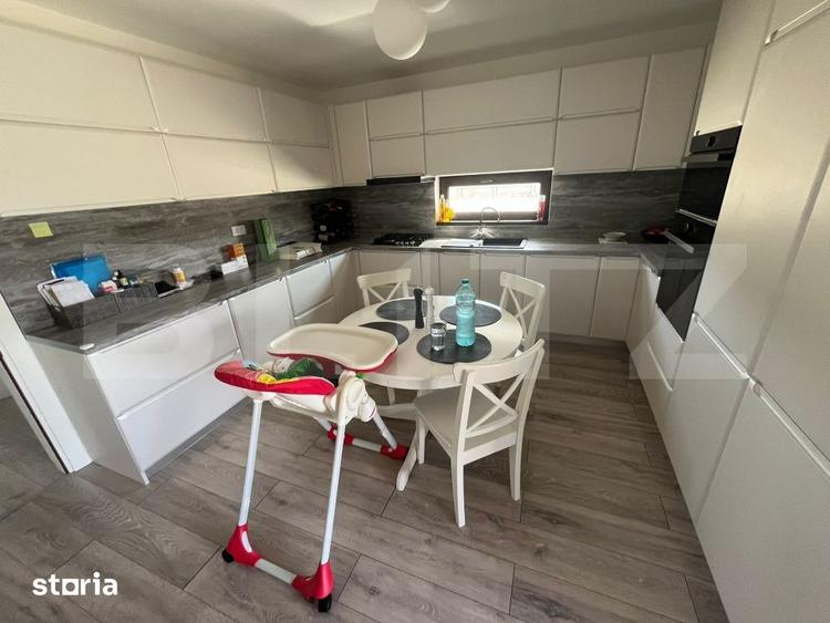 Casă cu 5 camere cu Teren 604 Mp în Răzvad