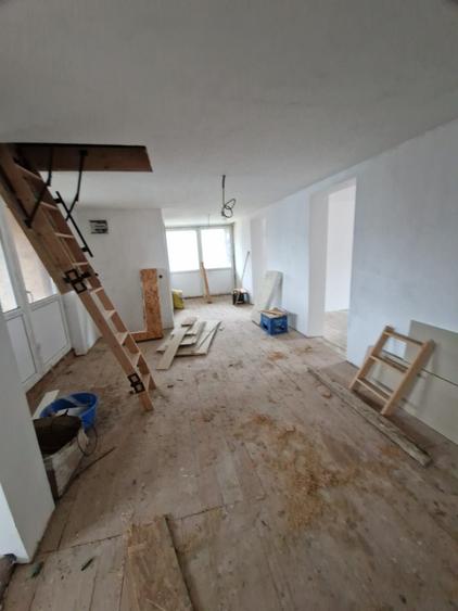 Casă cu 4 camere în Ultracentral