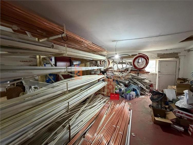 Spațiu comercial, de 220 mp, în 1 Decembrie