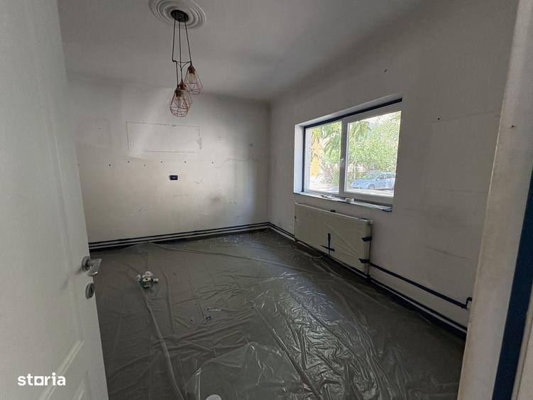Casă cu 4 camere cu Teren 241 Mp în Decebal
