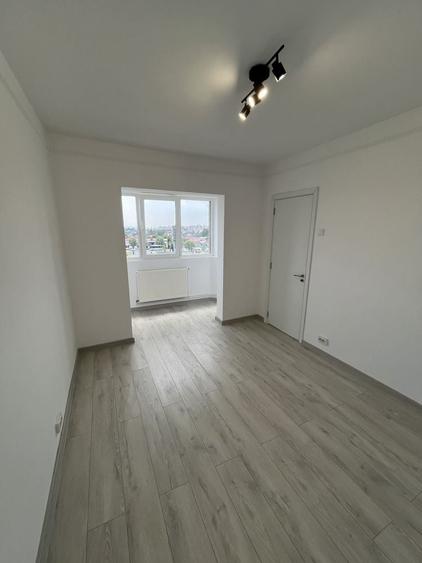 Apartament cu 2 camere semidecomandat în Sud