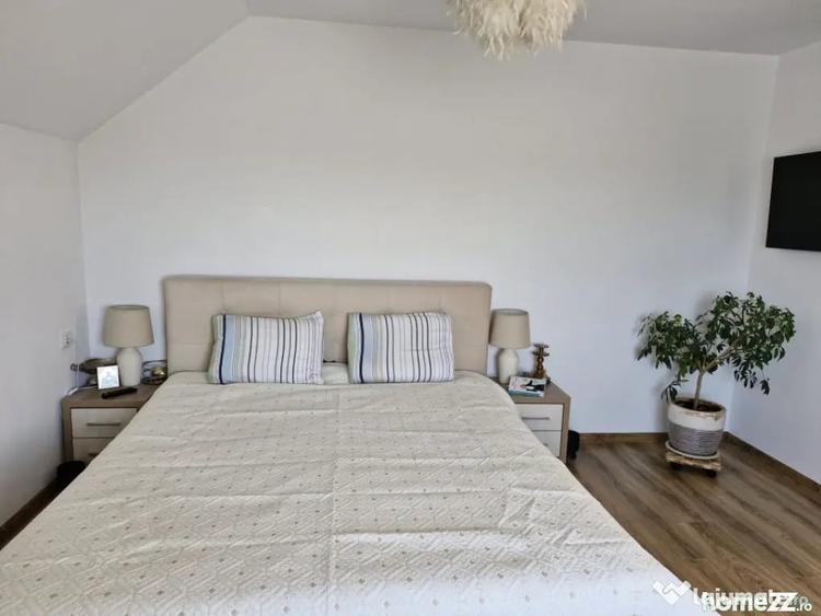 Casă cu 1 camere cu Teren 1024 Mp în Malu Mare
