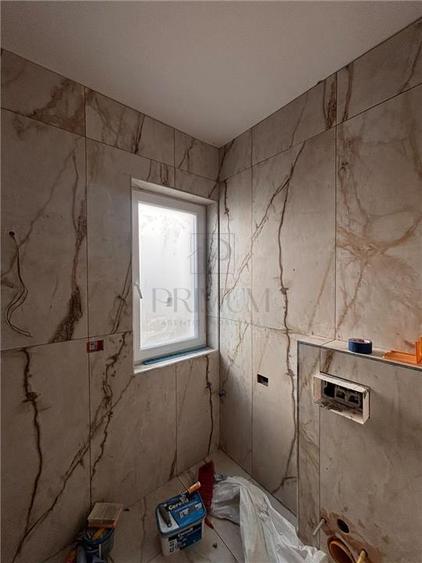 Duplex cu 4 camere cu Canalizare în Moșnița Nouă