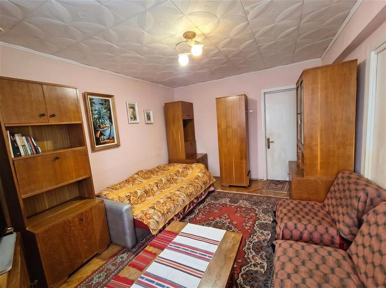 Apartament cu 2 camere circular, mobilat în Central