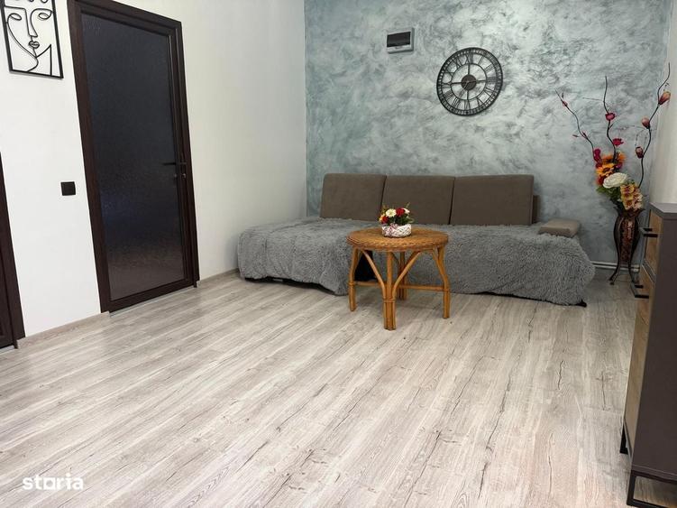 Casă cu 4 camere cu Teren 190 Mp în Chercea