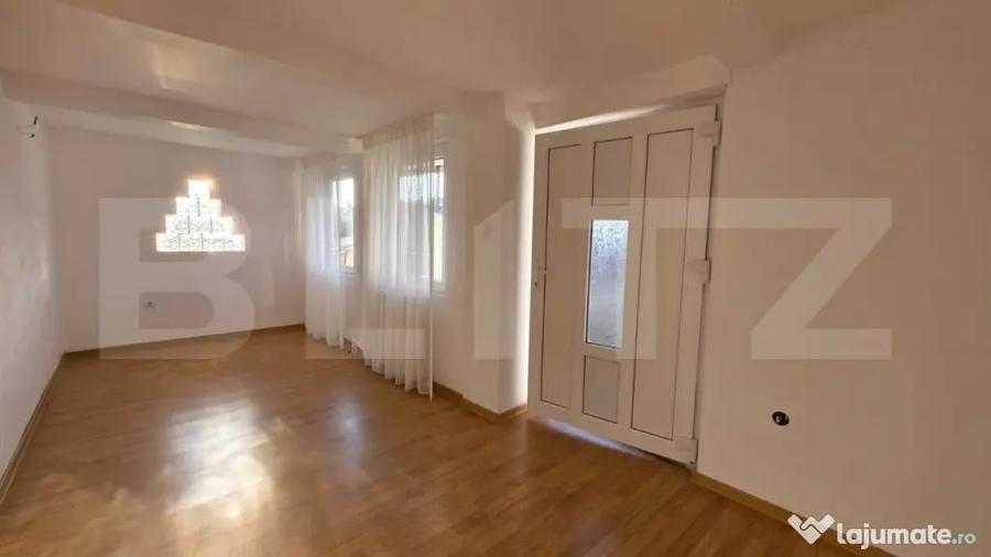 Casă cu 4 camere cu Teren 350 Mp în Central