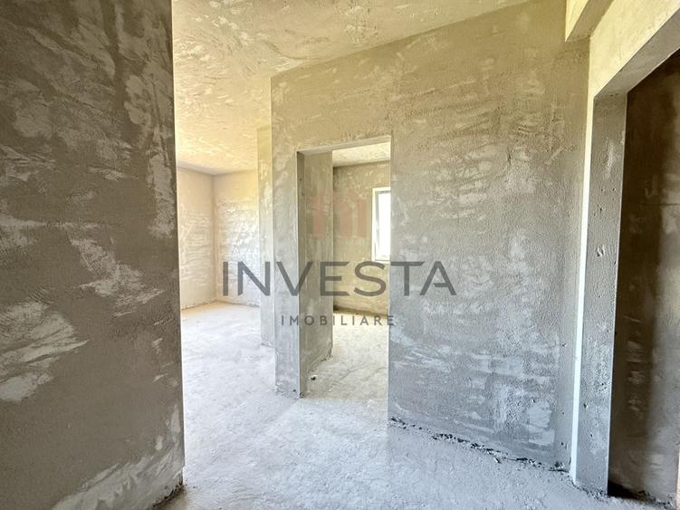 Duplex cu 4 camere cu Canalizare în Florești