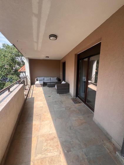 Apartament cu 2 camere decomandat în Grădina Icoanei