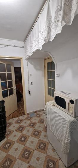 Apartament cu 2 camere semidecomandat în Malu Roșu
