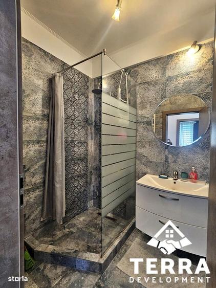 Apartament cu 3 camere, mobilat în Faleza Nord