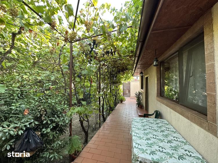 Casă cu 4 camere cu Teren 225 Mp în Rahova