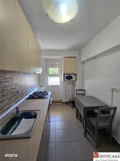 Apartament cu 3 camere în Victoriei