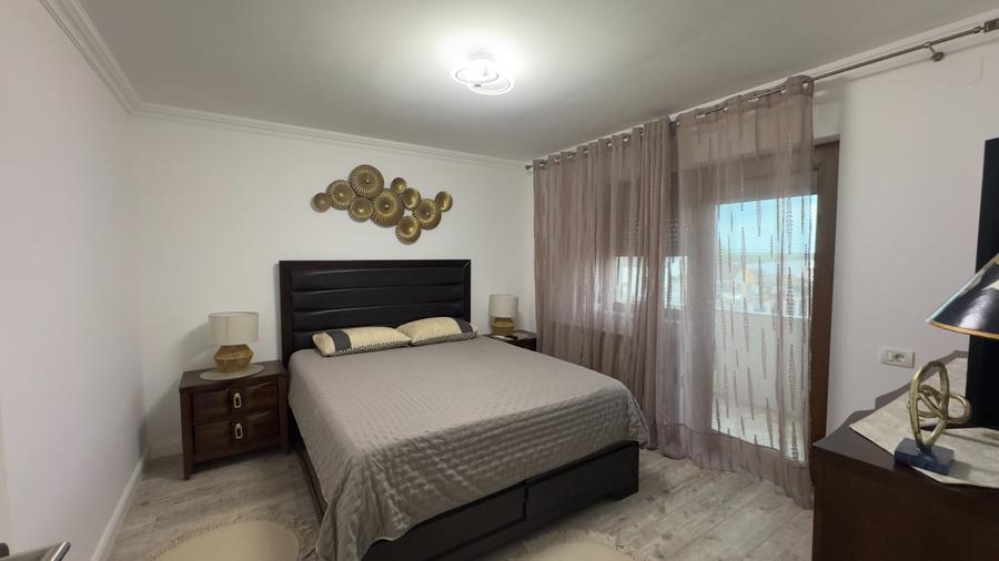 Casă cu 4 camere cu Teren 350 Mp în Lumina