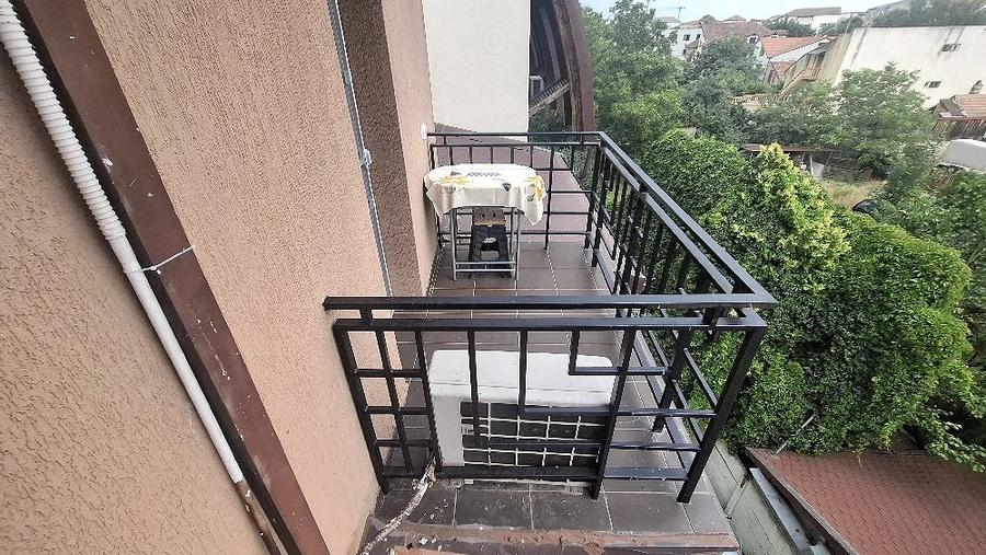 Garsonieră decomandată în Aradului