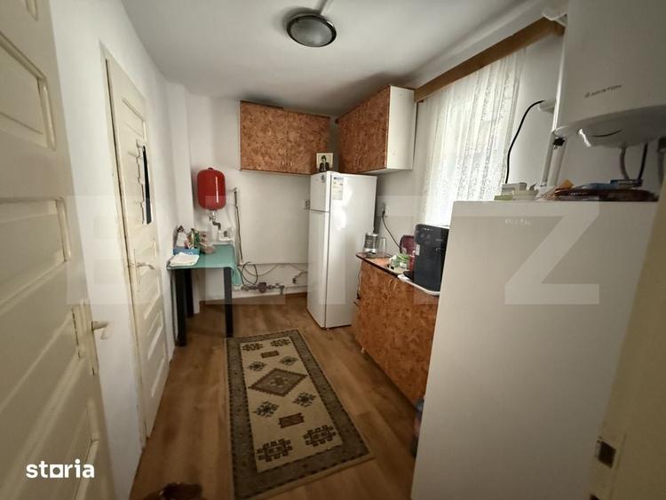 Casă cu 4 camere cu Teren 6325 Mp în Medieșu Aurit