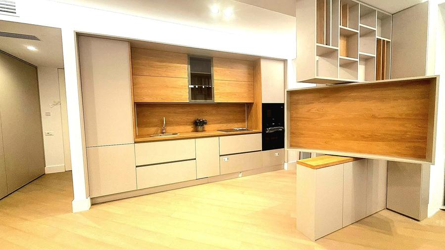 Apartament cu 3 camere decomandat în Iancu Nicolae