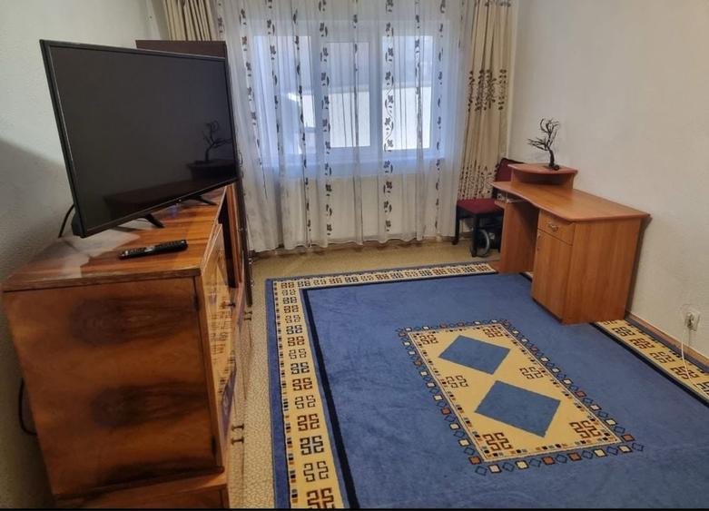 Apartament cu 2 camere decomandat în Bascov