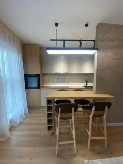 Apartament cu 2 camere decomandat în Central