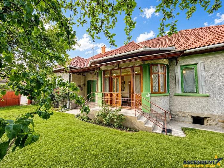 Casă cu 4 camere cu Teren 1911 Mp în Ilieni