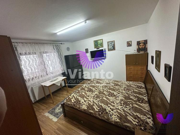 Casă cu 6 camere cu Canalizare în Șelimbăr