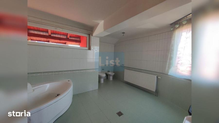 Casă cu 3 camere cu Teren 678 Mp în Europa