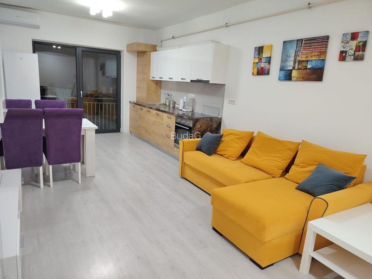 Inchiriez studio mare si modern