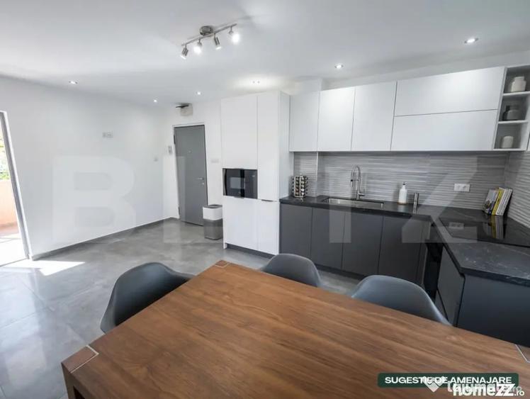 Apartament cu 3 camere decomandat în Micro 11