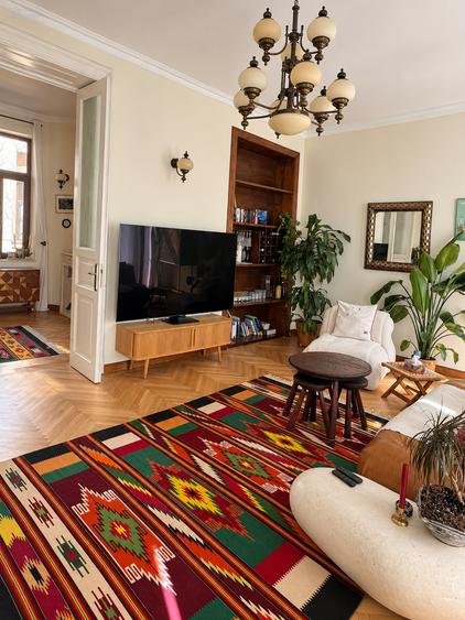 Apartament cu 3 camere decomandat în Cișmigiu