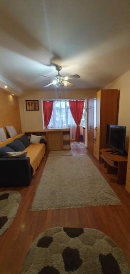 Apartament cu 2 camere semidecomandat în Gară