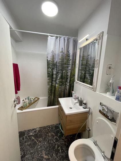 Piața Sf. Gheorghe | Decomandat | Renovat | Centrală proprie | Boxă 16 mp - 16
