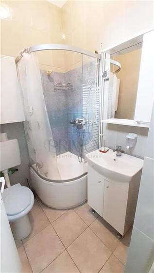 Garsonieră decomandată în Iosefin