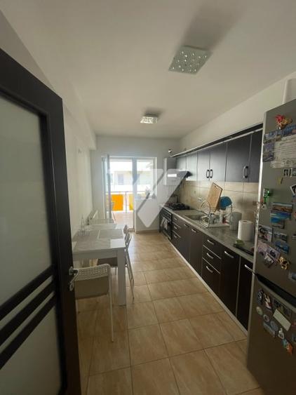 Apartament cu 3 camere decomandat, mobilat în Arhitecților - Calea Cisnădiei