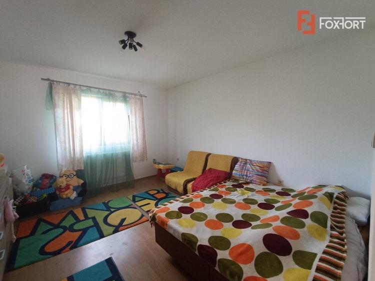 Casă individuală cu 4 camere cu Canalizare în Urseni