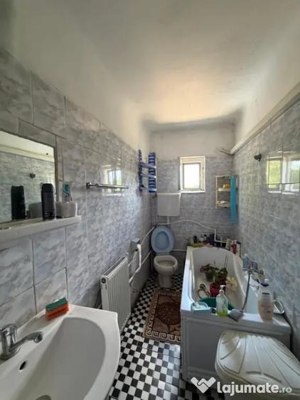 Casă cu 5 camere cu Teren 130 Mp în Lascăr Catargiu