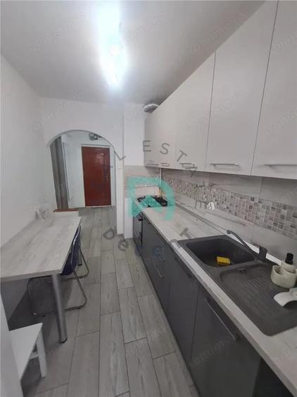Apartament cu 2 camere semidecomandat în Vlahuță