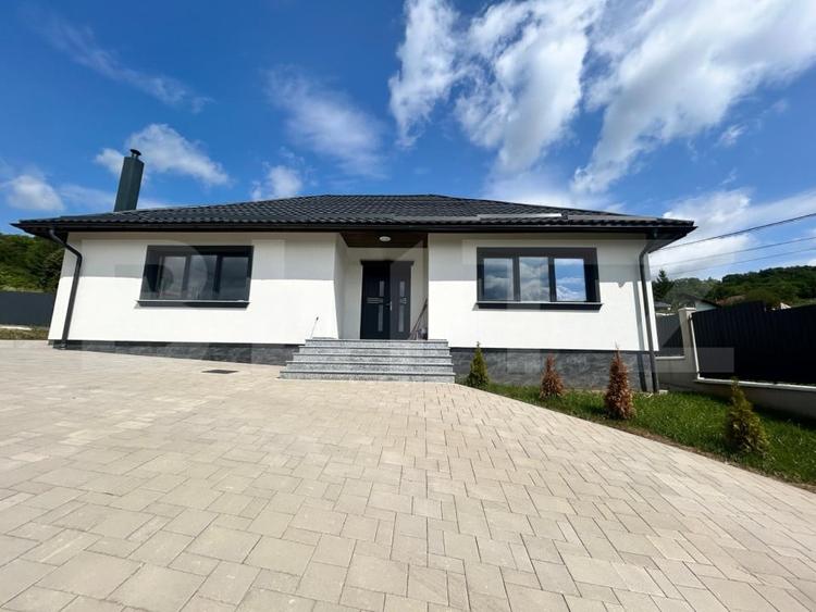 Casă individuală cu 4 camere cu Teren 1000 Mp în Sud-Est