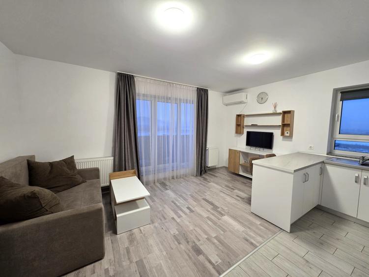 Apartament cu 2 camere semidecomandat, mobilat în Avantgarden