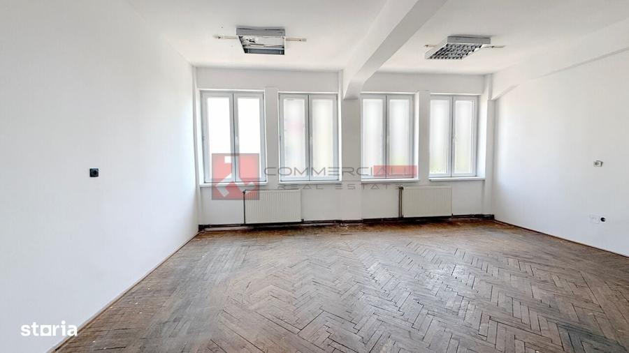 Spațiu comercial, de 269 mp, în Județean
