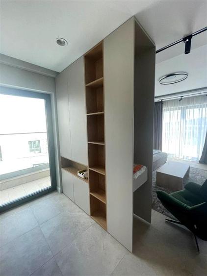 Apartament cu 3 camere semidecomandat, mobilat în Bună Ziua