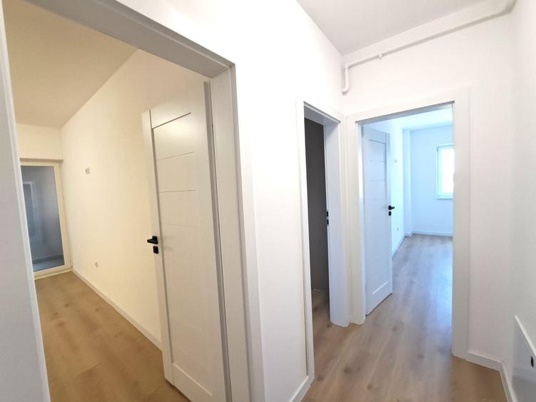 Apartament cu 3 camere decomandat în Vest