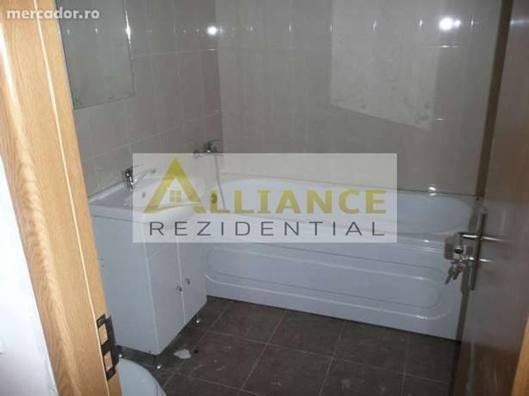 Apartament cu 2 camere decomandat în Sud