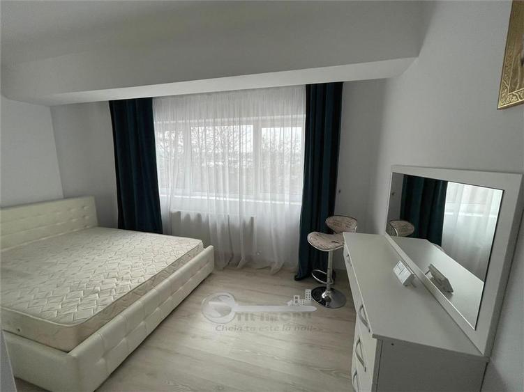 Apartament cu 3 camere semidecomandat în Valea Lupului