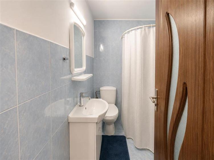 Casă individuală cu 3 camere cu Garaj în Lunca Bradului