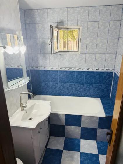 Apartament cu 3 camere decomandat, mobilat în Gară