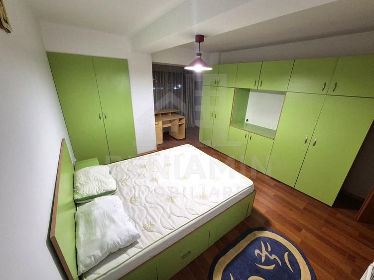 Apartament cu 2 camere decomandat, mobilat în Central