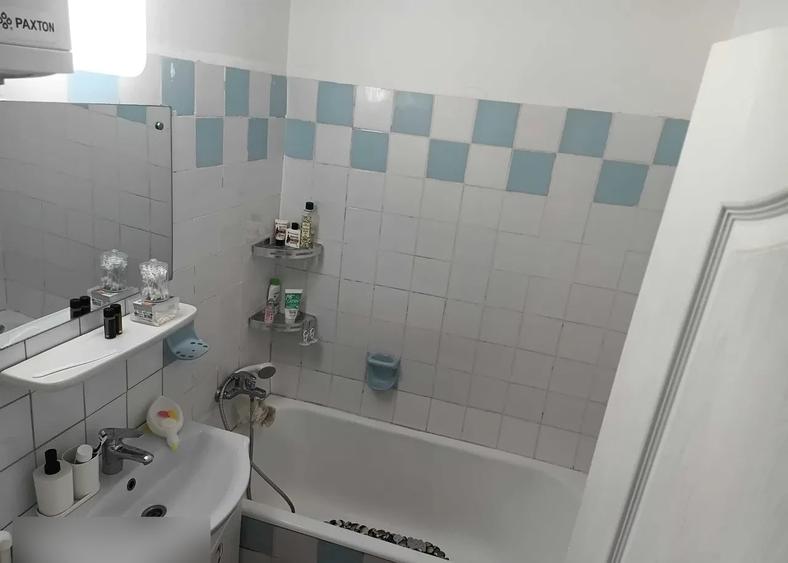 Apartament cu 2 camere decomandat, mobilat în Berceni