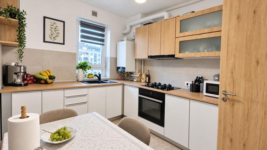 Apartament cu 2 camere decomandat, mobilat în Tractorul